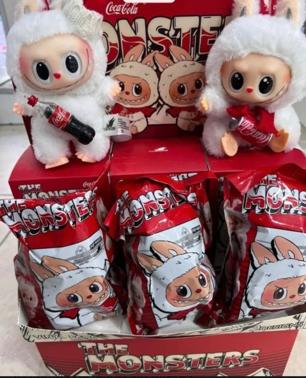 Labubu Edición Coca-Cola - Imagen 2